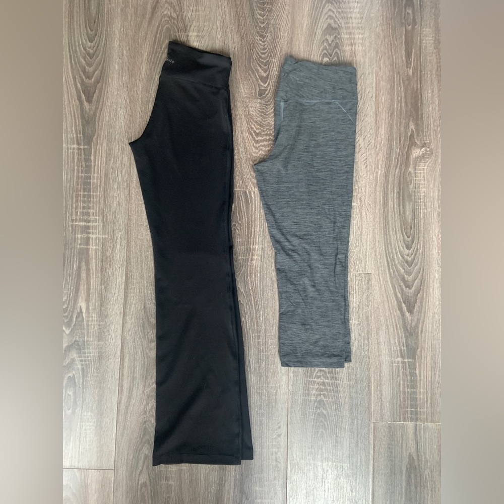 Sale/bundle deal - 2 New Balance leggings